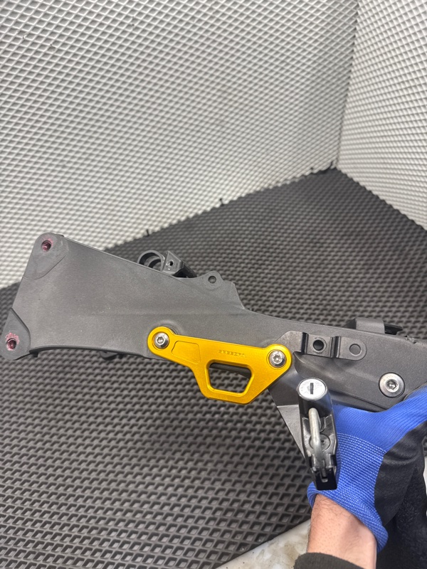 Кронштейн Kawasaki ZX-6R 636 — фото 1
