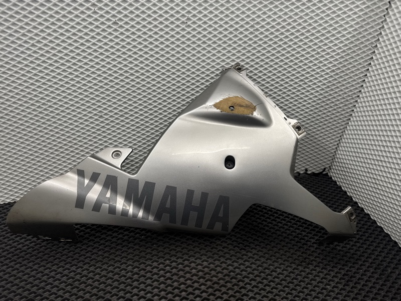 Плуг Прав. Yamaha YZF-R1 — фото 1