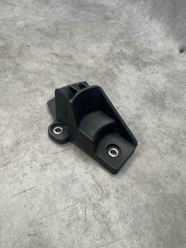 Крепление сиденья Прав. BMW R1200RT 2005 — фото 1