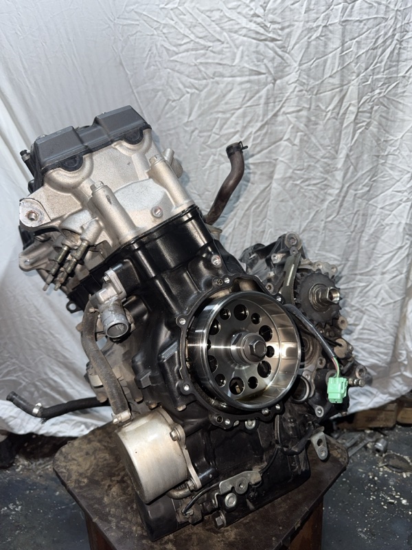 Двигатель Kawasaki ZX14R 2014 — фото 1