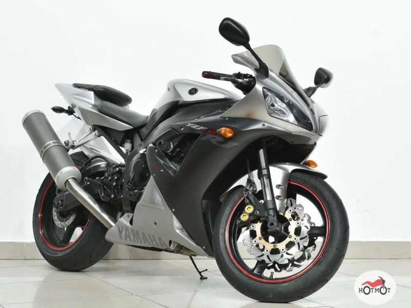 Yamaha YZF-R1 на разборе