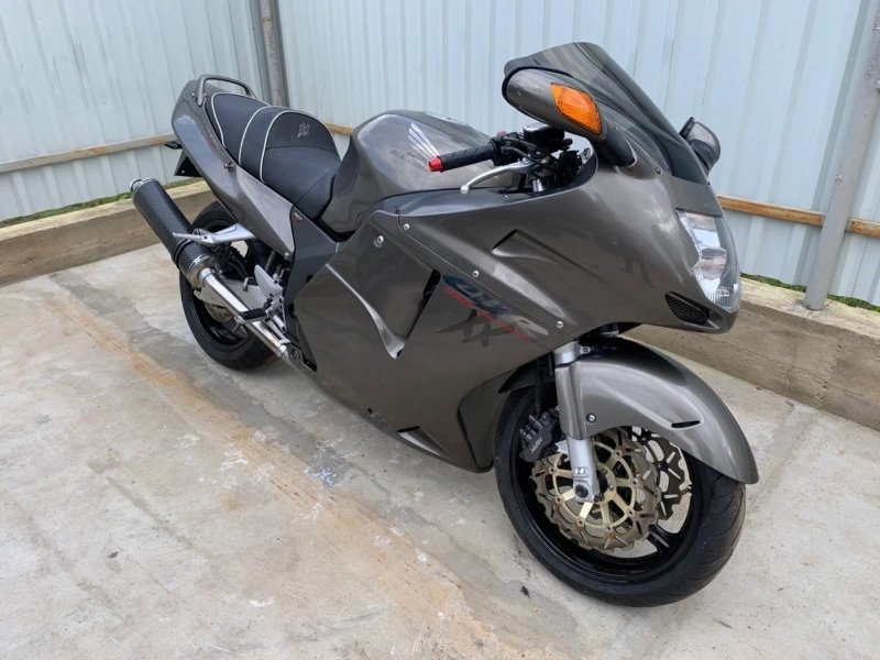 Honda CBR1100XX Blackbird на разборе