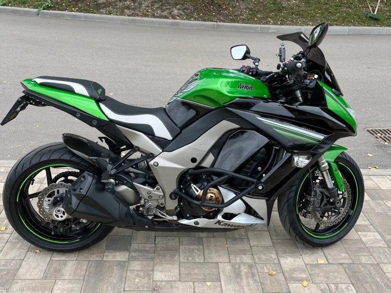 Kawasaki Z1000SX на разборе