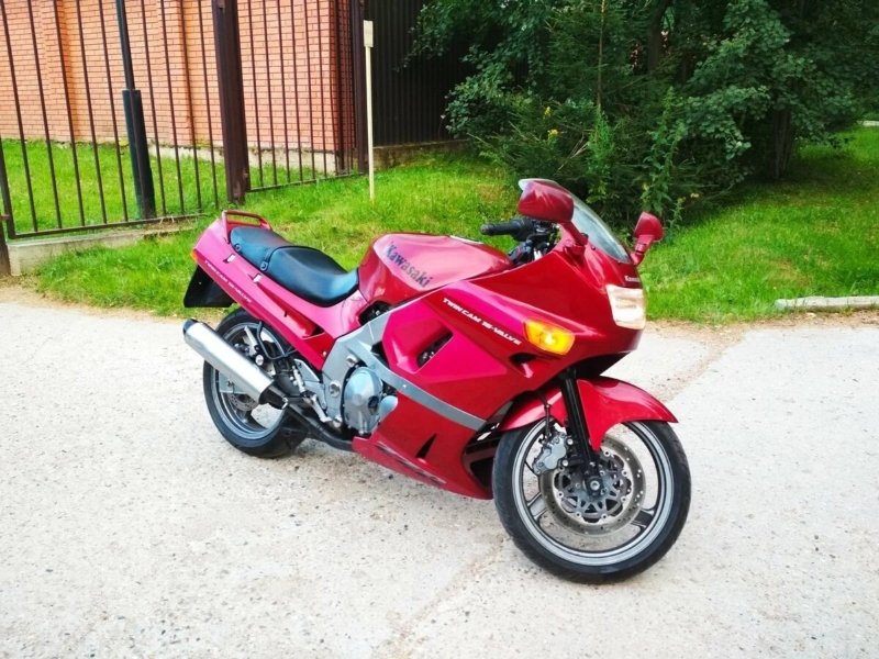 Kawasaki ZZR400 на разборе