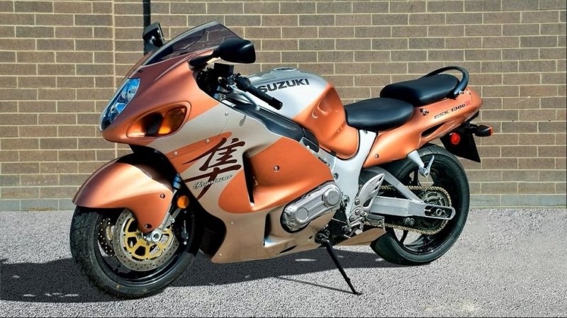 Suzuki GSX1300R Hayabusa на разборе