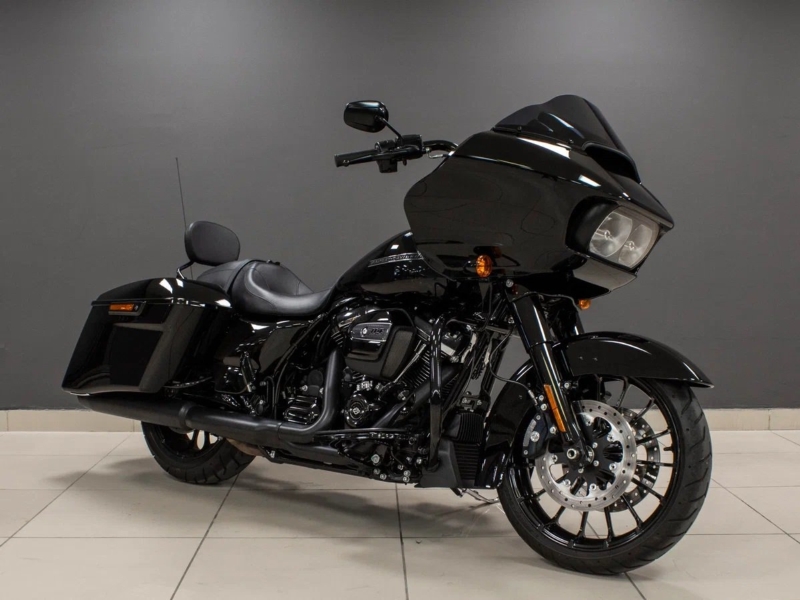 Harley-Davidson Road Glide на разборе
