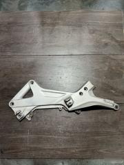 Кронштейн подножек Лев. Honda ST1300 Pan European  б/у