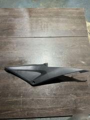Пластик под сиденьем Лев. Honda CBR600RR 2005-2006 б/у