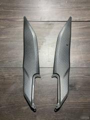 Накладка под сиденьем Лев. Kawasaki ER6 2009-2011 б/у