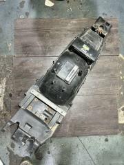 Пластик подрамника Kawasaki GTR1400 2014 б/у
