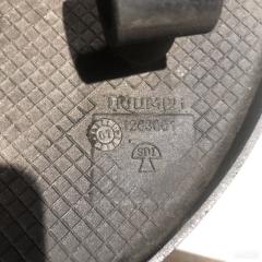 Крышка ведущей звезды Triumph Speedmaster — фото 8