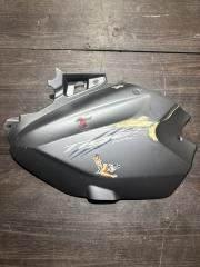 Боковой пластик Triumph Tiger 1050 2009 б/у
